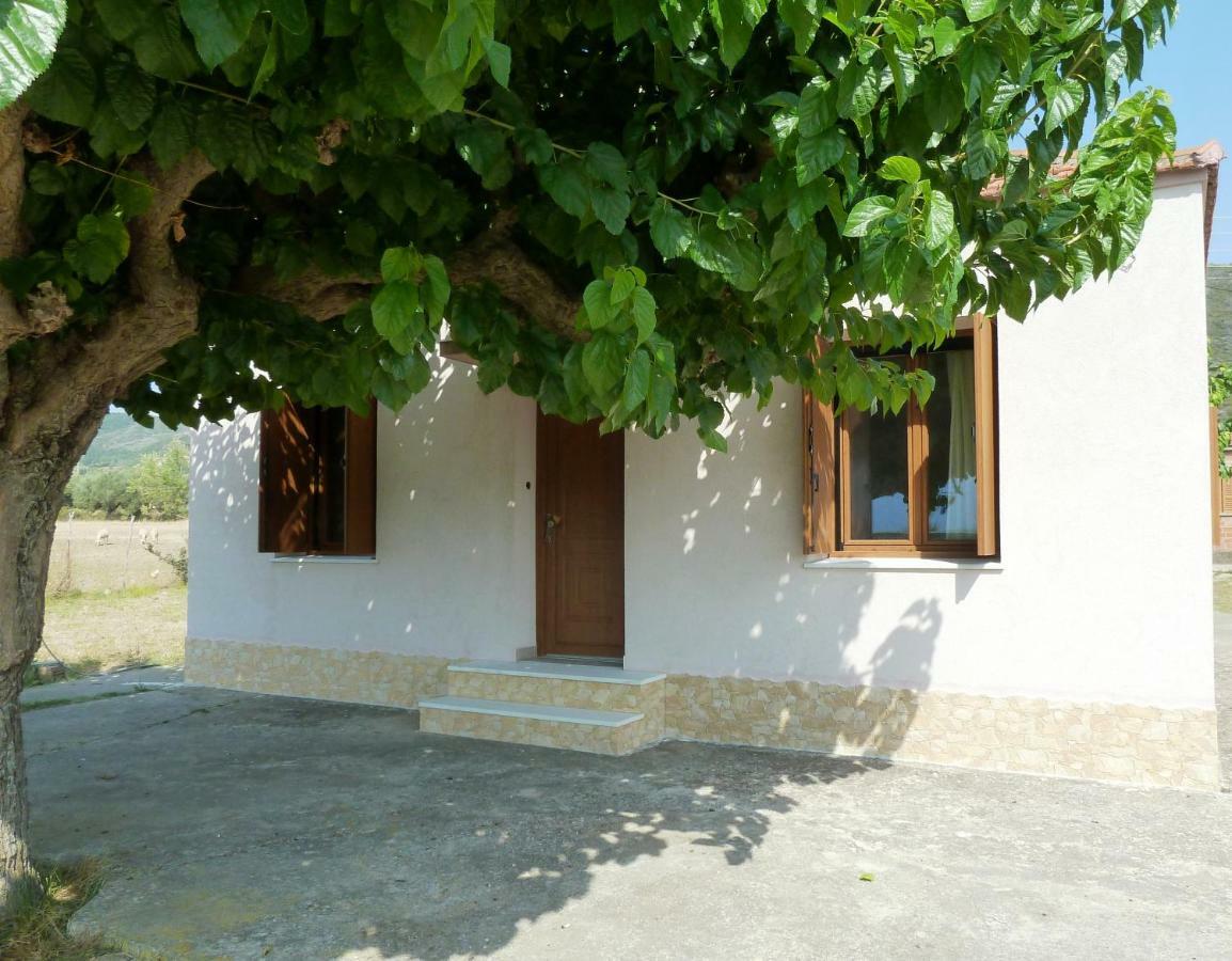 Seaside Residence In Nafpaktos Eksteriør billede